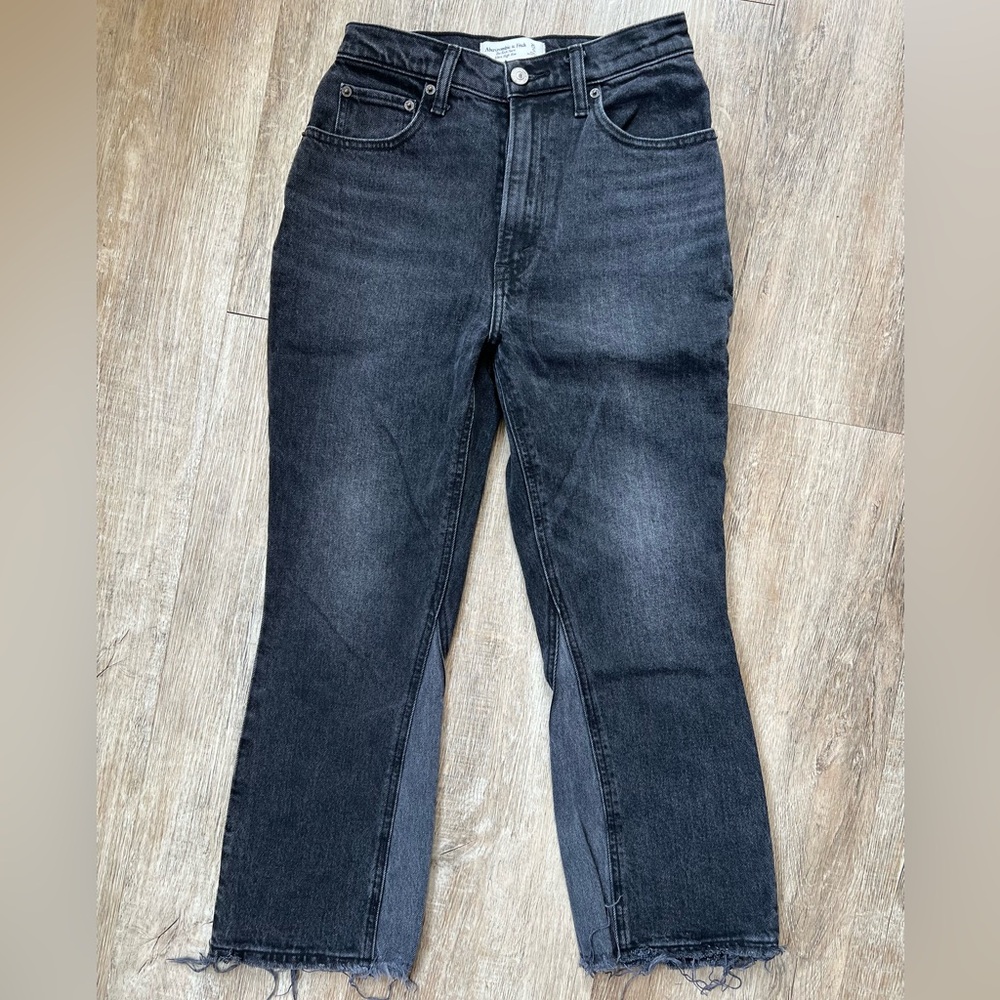 Abercrombie & Fitch The Kick Flare Ultra High Rise Black Jeans Size 25 Short